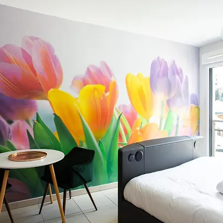 Klaus Furnished Studio Apartment *