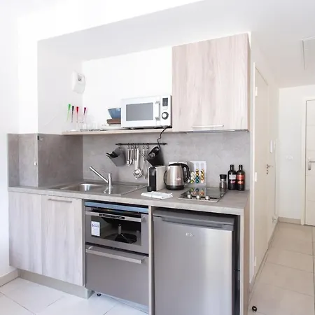 Klaus Furnished Studio Apartment